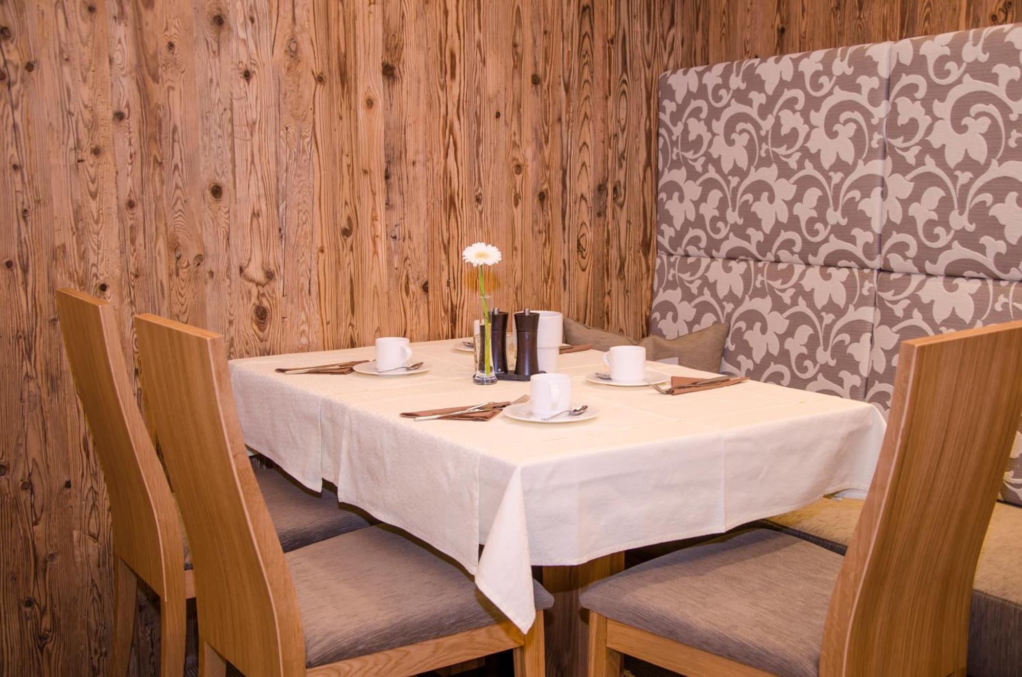 Hotel Garni Mirabell Ischgl Kültér fotó