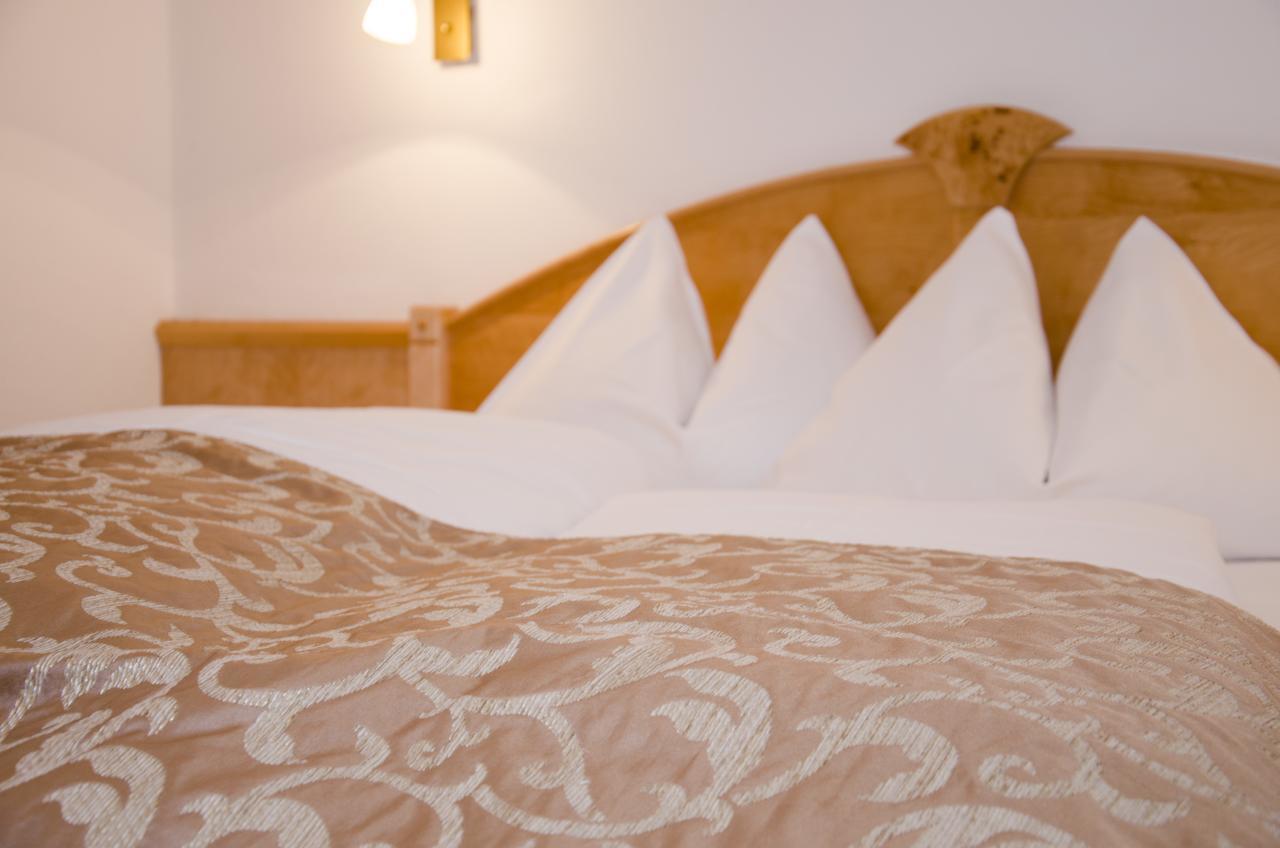 Hotel Garni Mirabell Ischgl Kültér fotó