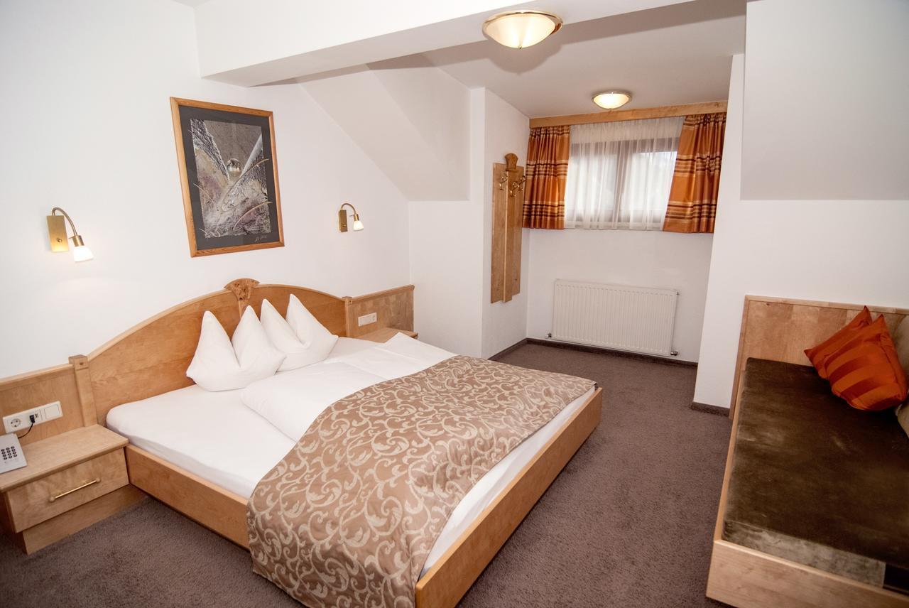 Hotel Garni Mirabell Ischgl Kültér fotó