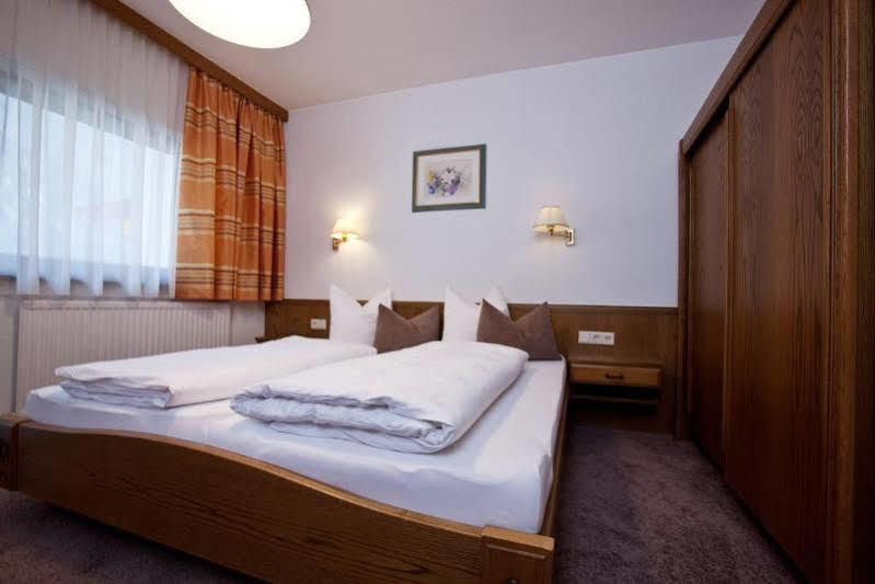 Hotel Garni Mirabell Ischgl Kültér fotó