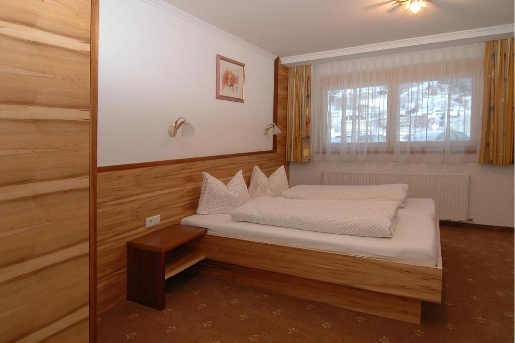Hotel Garni Mirabell Ischgl Kültér fotó